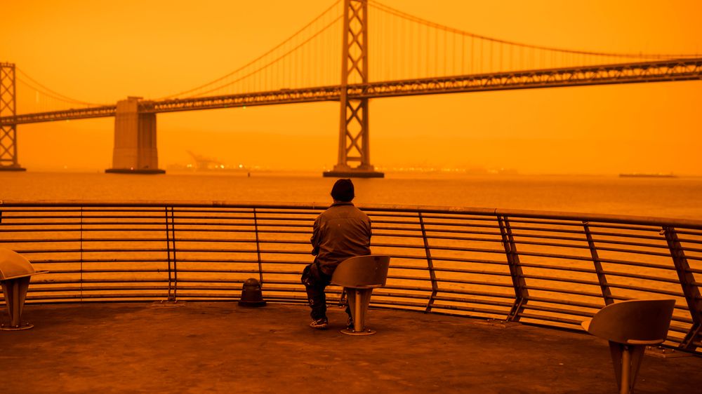 Fotky jako z apokalypsy: Nebe nad San Franciscem žhnulo oranžovou
